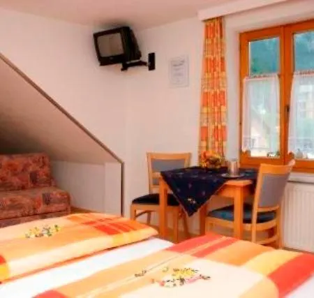 Homestay Haus Sonnbuehel *