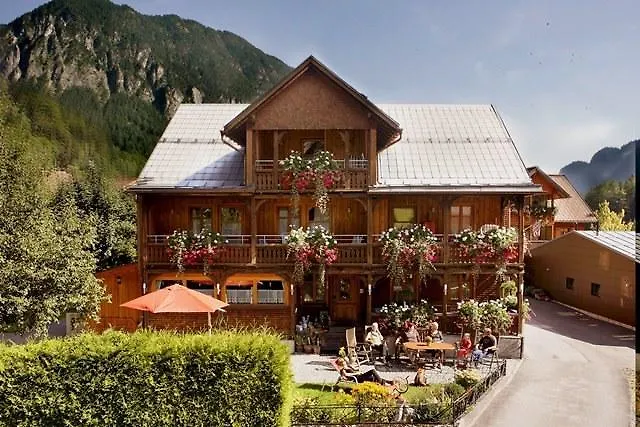 Haus Sonnbuehel Homestay